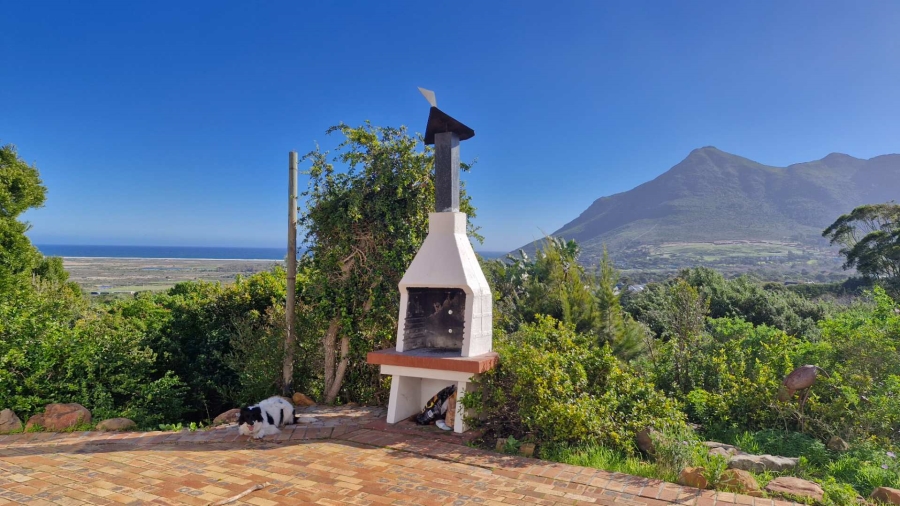 To Let 2 Bedroom Property for Rent in Noordhoek Western Cape